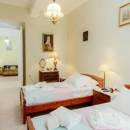 Yanmar Place * Ermoupoli