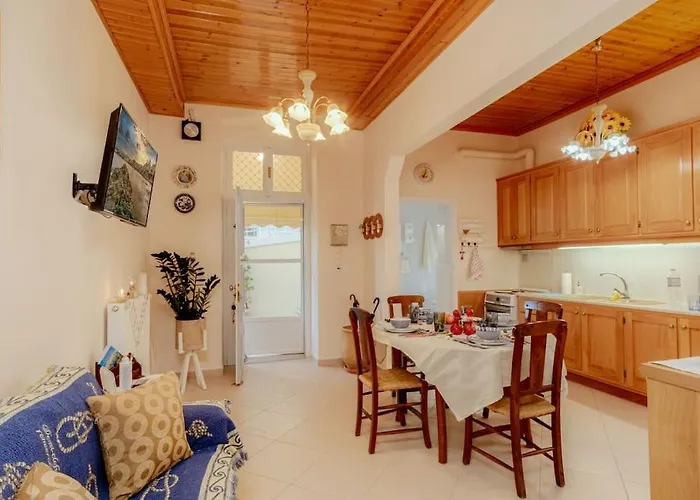 Yanmar Place * Ermoupoli